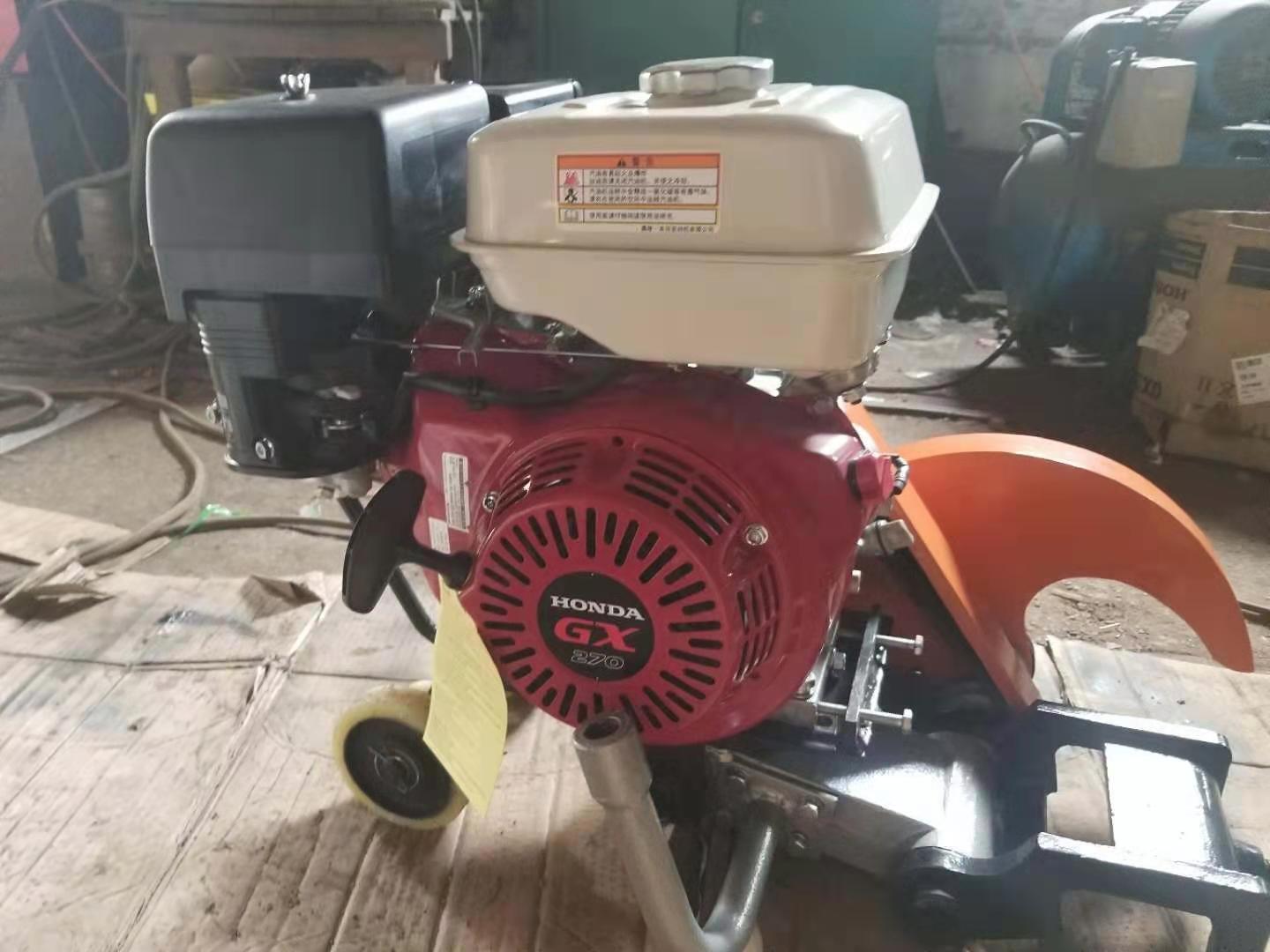 NQG-6.5II型内(nèi)燃鋼軌鋸(ju)軌機 